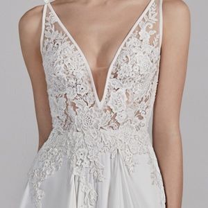 Pronovias Escala Wedding Dress - New, Never Worn